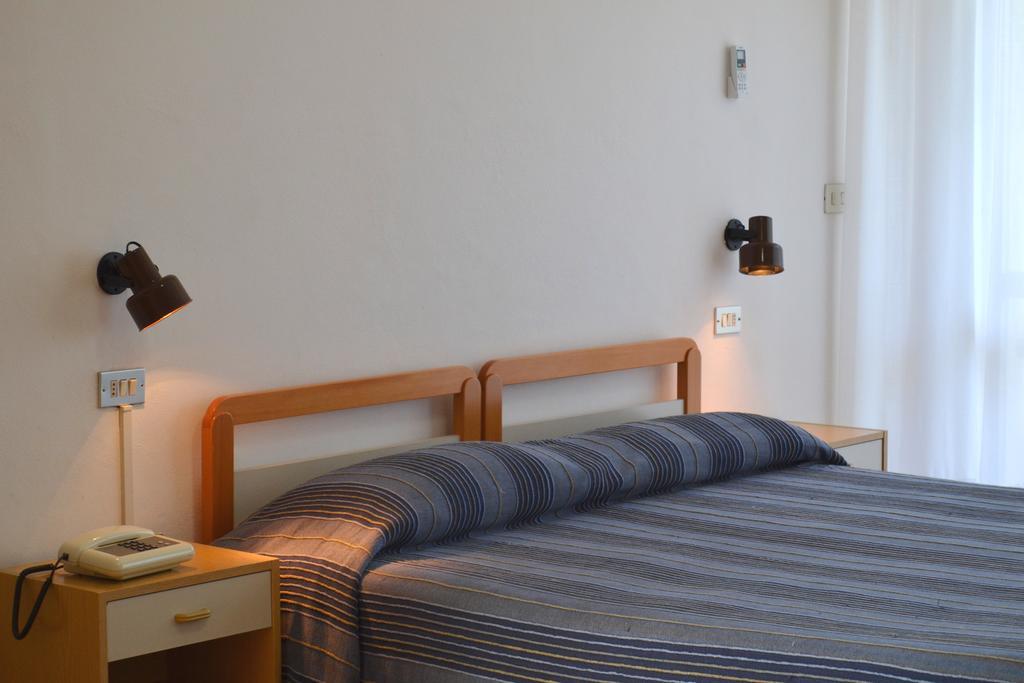 Hotel Quattropalme 托尔托雷托 外观 照片
